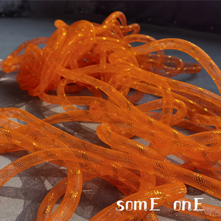 饰 造型肌理特殊舞台演出装 拍照背景设计管子 橘红金边扭曲管 时尚