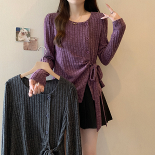 打底衫 大码 上衣洋气长袖 胖妹妹显瘦遮肚不对称绑带显瘦针织衫 女装