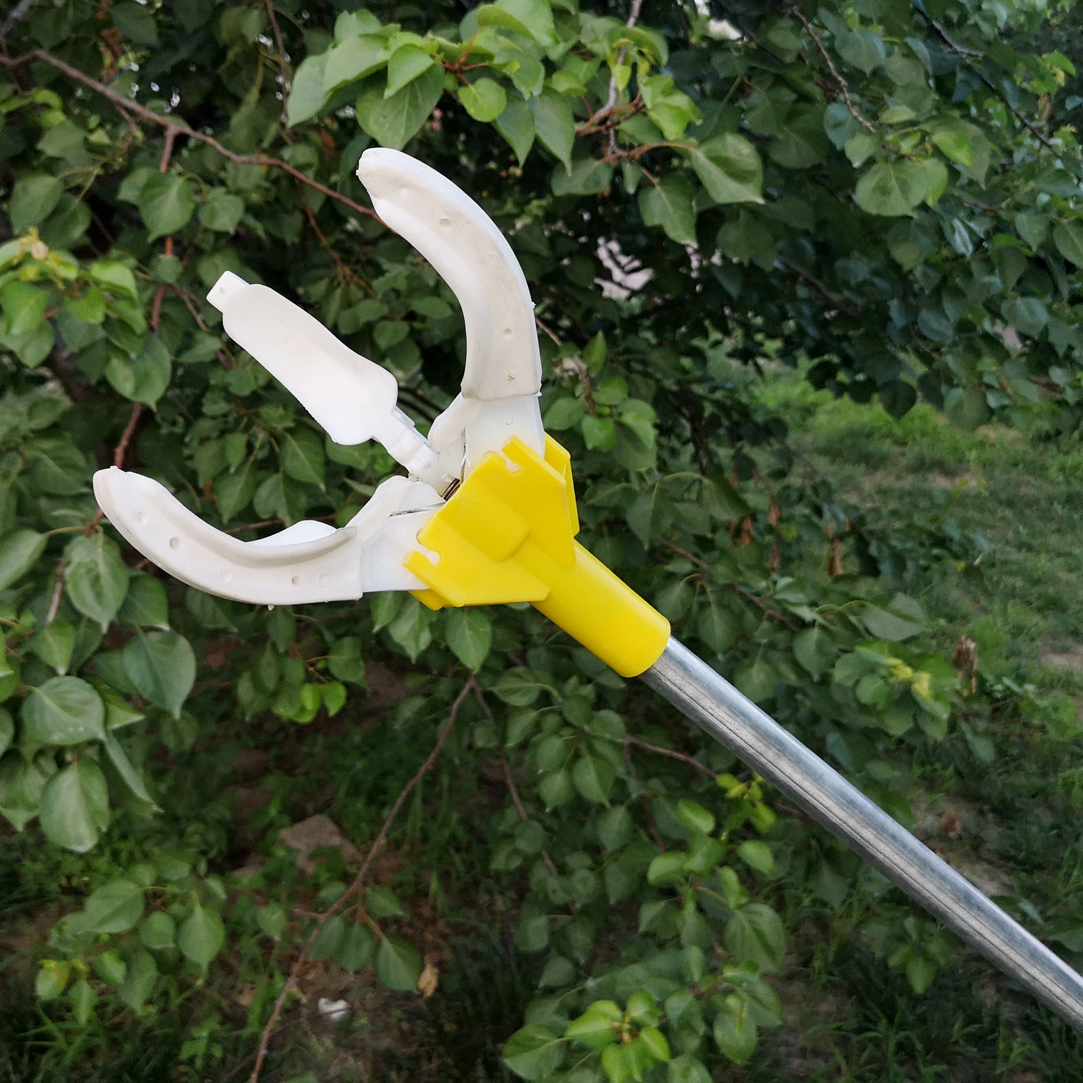 高空摘果器三爪水果采摘器摘苹果梨桃子铁把加厚管软头拽果器包邮