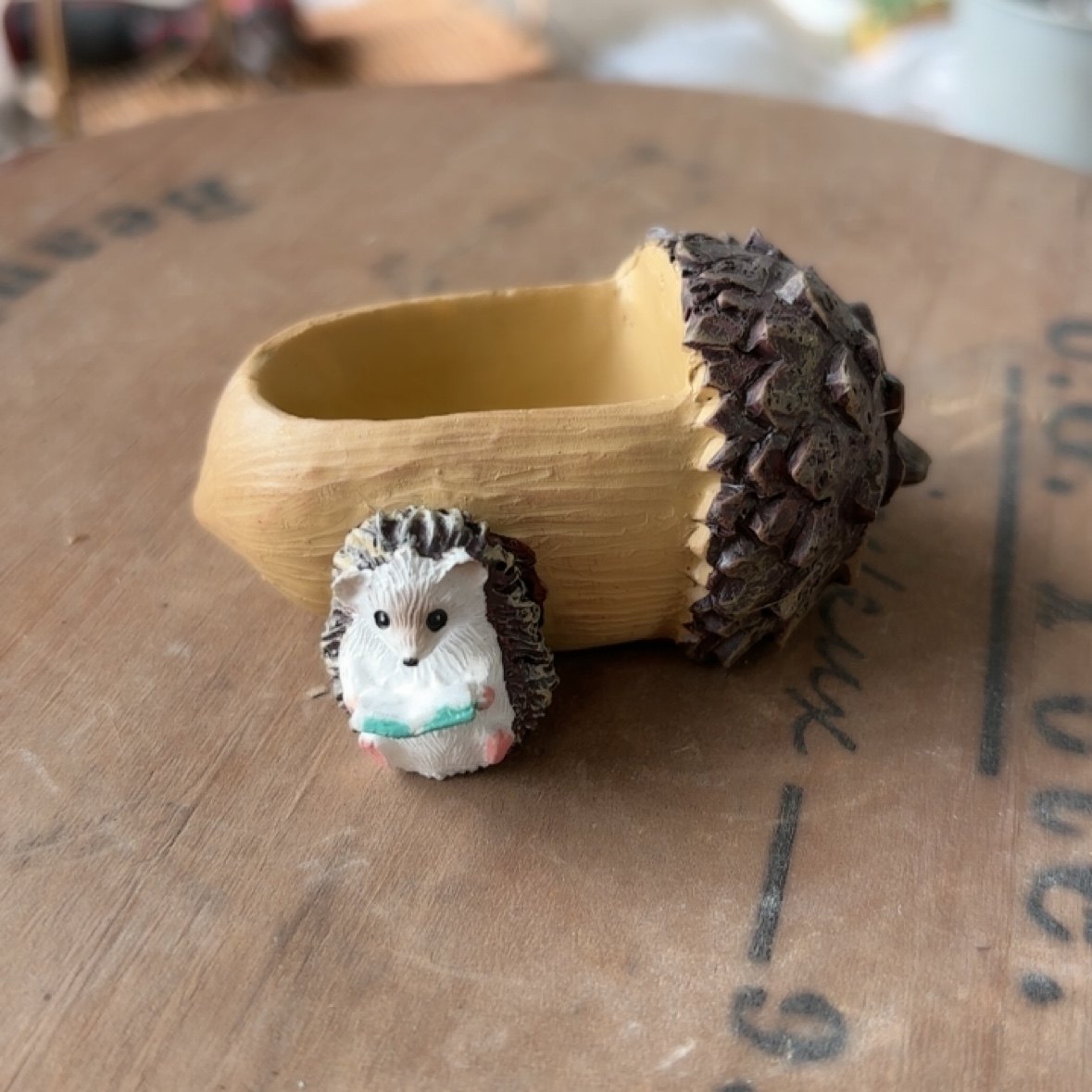 爱上花园庭院装饰杂货花园摆件卡通氧化镁树脂靴子榛果看书刺猬88,鲜花速递/花卉仿真/绿植园艺,其它园艺用品,淘宝优惠券,粉丝福利购,淘宝优惠卷