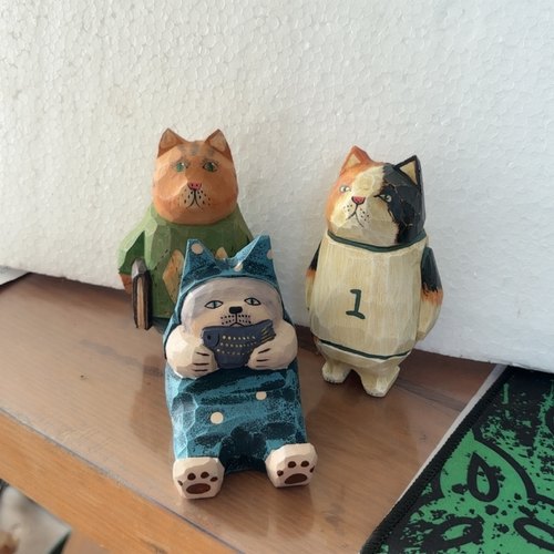 爱上花园 木雕猫 88