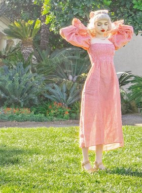 照照自制sleeper同款红格公主袖灯笼袖法式一字肩方领度假连衣裙