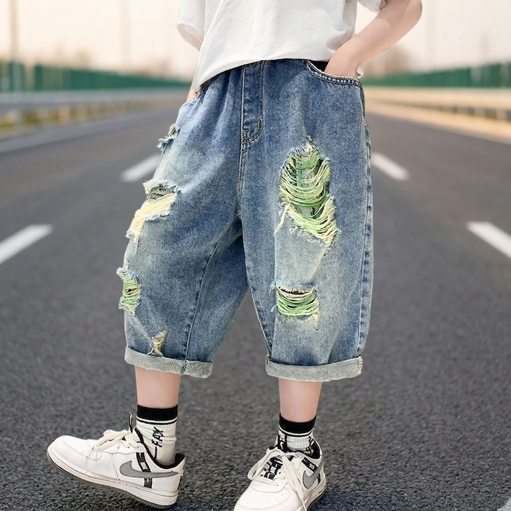 男童破洞牛仔七分裤夏季高级感过膝马裤洋气潮酷街头风小学生男裤