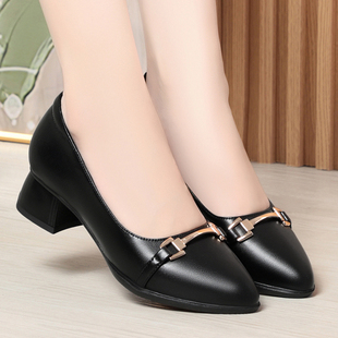 浅口鞋子女2026新款爆款单鞋中跟软底妈妈鞋真皮粗跟中年女士皮鞋
