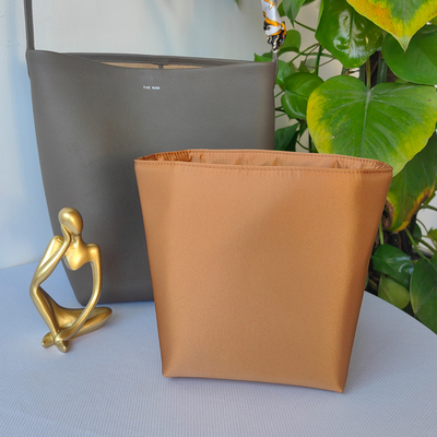 TheRow水桶包纯绸缎拉链内胆包