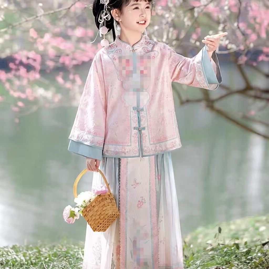 女童明制对襟衫马面裙汉服套装