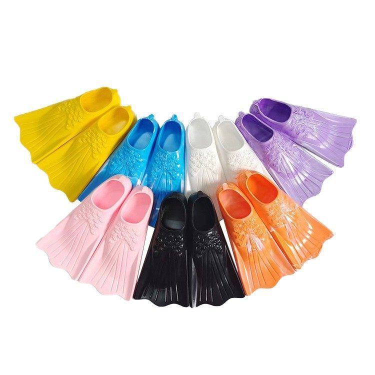 工厂直批游泳脚蹼男女自由泳蛙鞋硅胶短脚蹼成人儿童轻便潜水用品