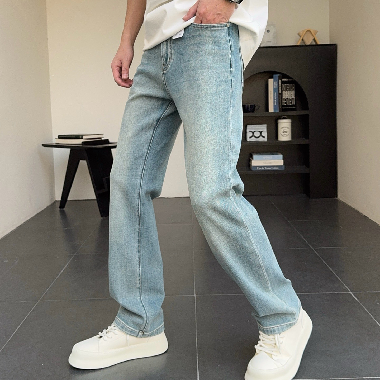 2026经典浅蓝修身时尚直筒简约休闲牛仔长裤微弹力百搭男士休闲裤