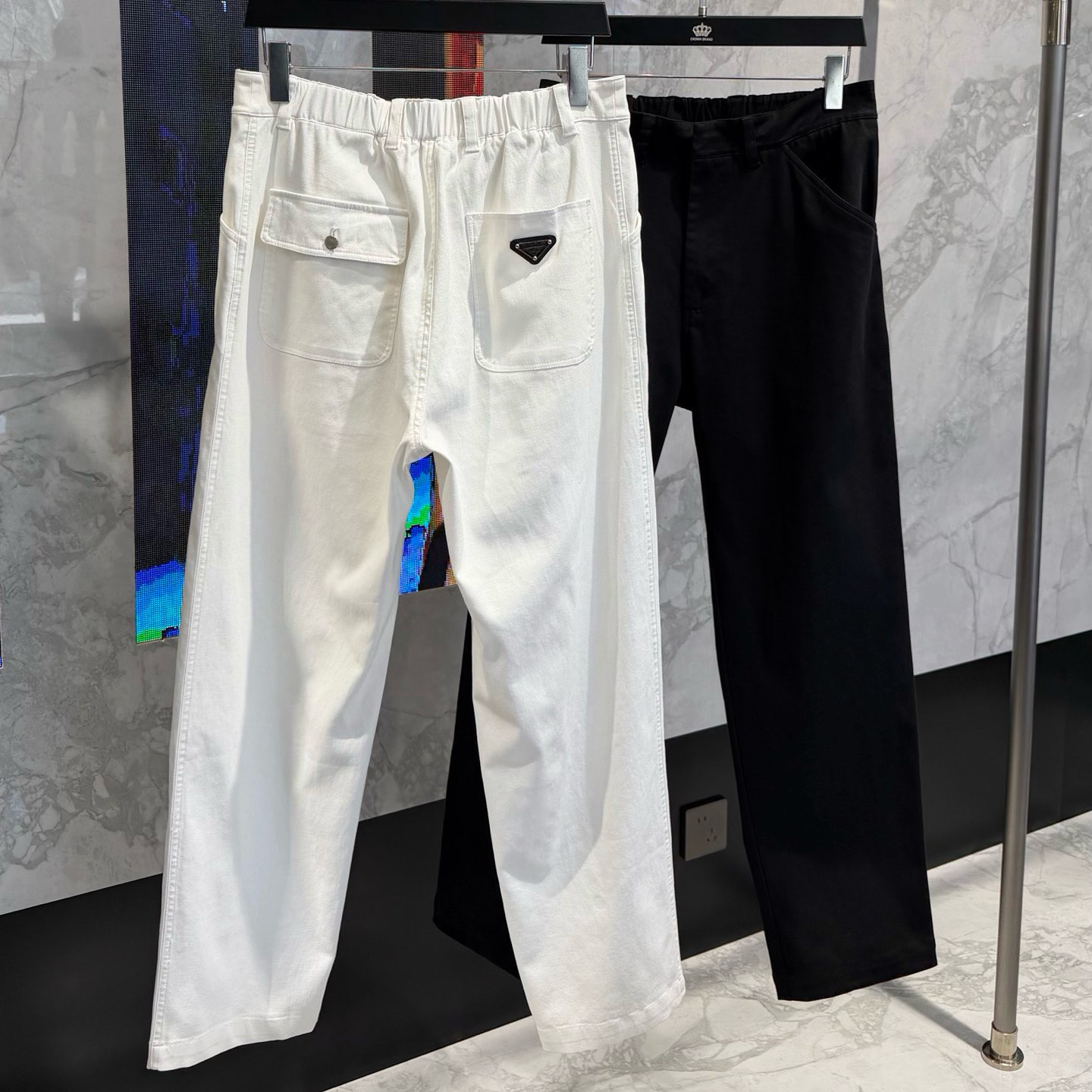 2026新款夏季男士休闲时尚潮流百搭宽松直筒裤男装白色牛仔长裤潮