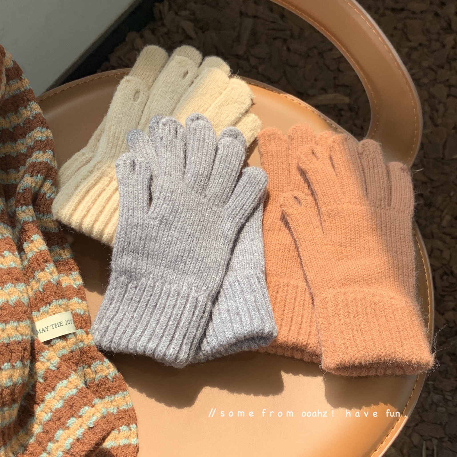 触屏加绒针织毛线骑车洞洞手套