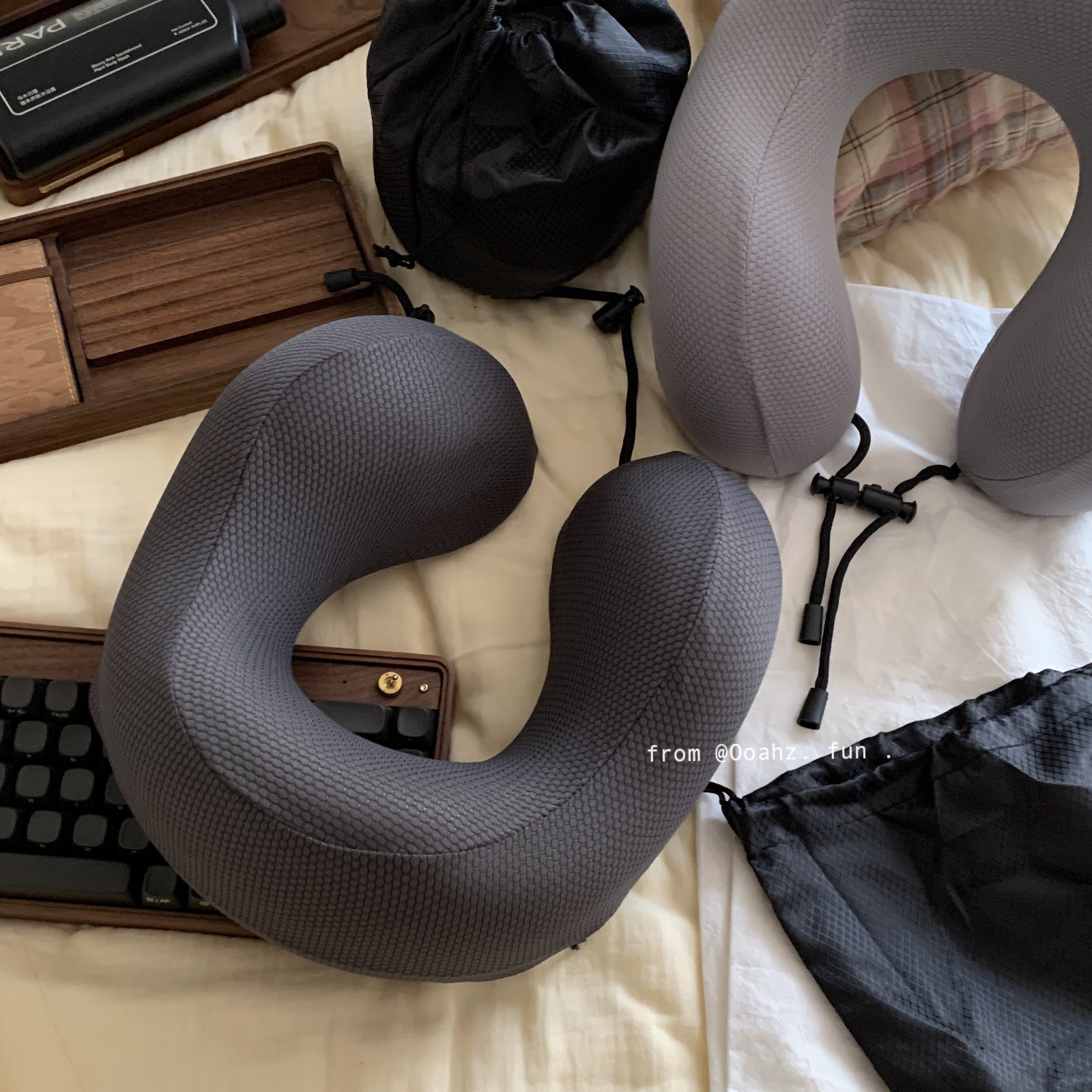 差旅搭子 可收纳颈椎枕冰丝锦纶U型枕 记忆棉旅行枕办公室午睡枕