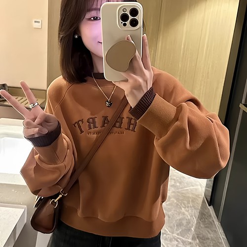 今年流行卫衣假两件刺绣加绒秋冬新款加厚圆领宽松撞色小个子外套