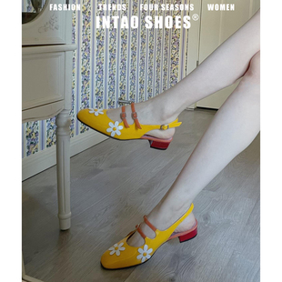 小跟鞋 黄色绝美花朵玛丽珍凉鞋 方头漆皮一字带法式 新款 女2026夏季