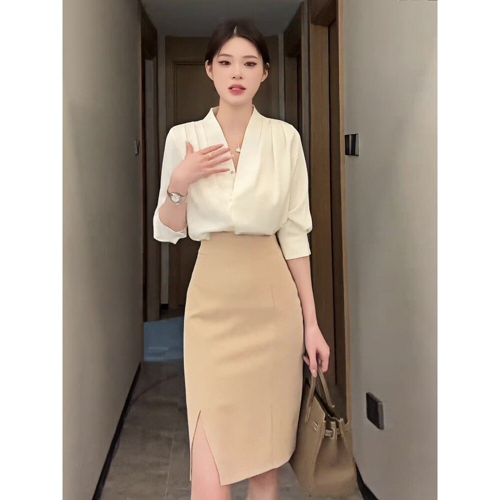 正品JK轻熟风职业金秘书穿搭套装女2026夏季新款V领中袖衬衫+包臀