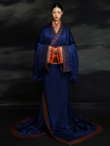 襦一坊战国袍香云纱宋锦复原汉服