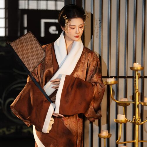 襦一坊复原曲裾袍马王堆信期纹样