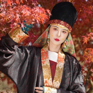 襦一坊|平城望 真丝北魏香云纱鲜卑大襟袍裲裆圆领中衣破裙风帽女