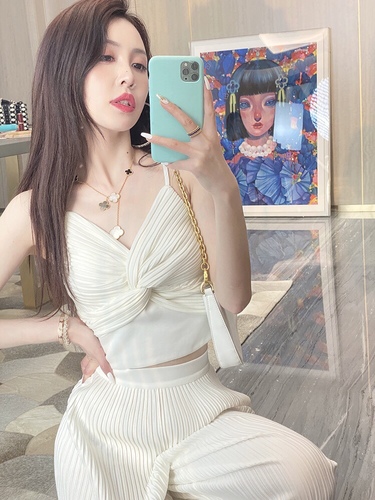 初衣服饰 CYFSGG901