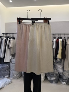 ANRUILA a字醋酸直筒半身裙女 韩系简约褶皱纹理感后开叉过膝长款