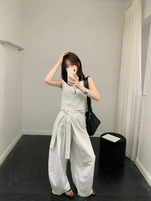 【格林尼治】韩系ins时髦吊带背心套装女设计感斜边弯刀裤两件套