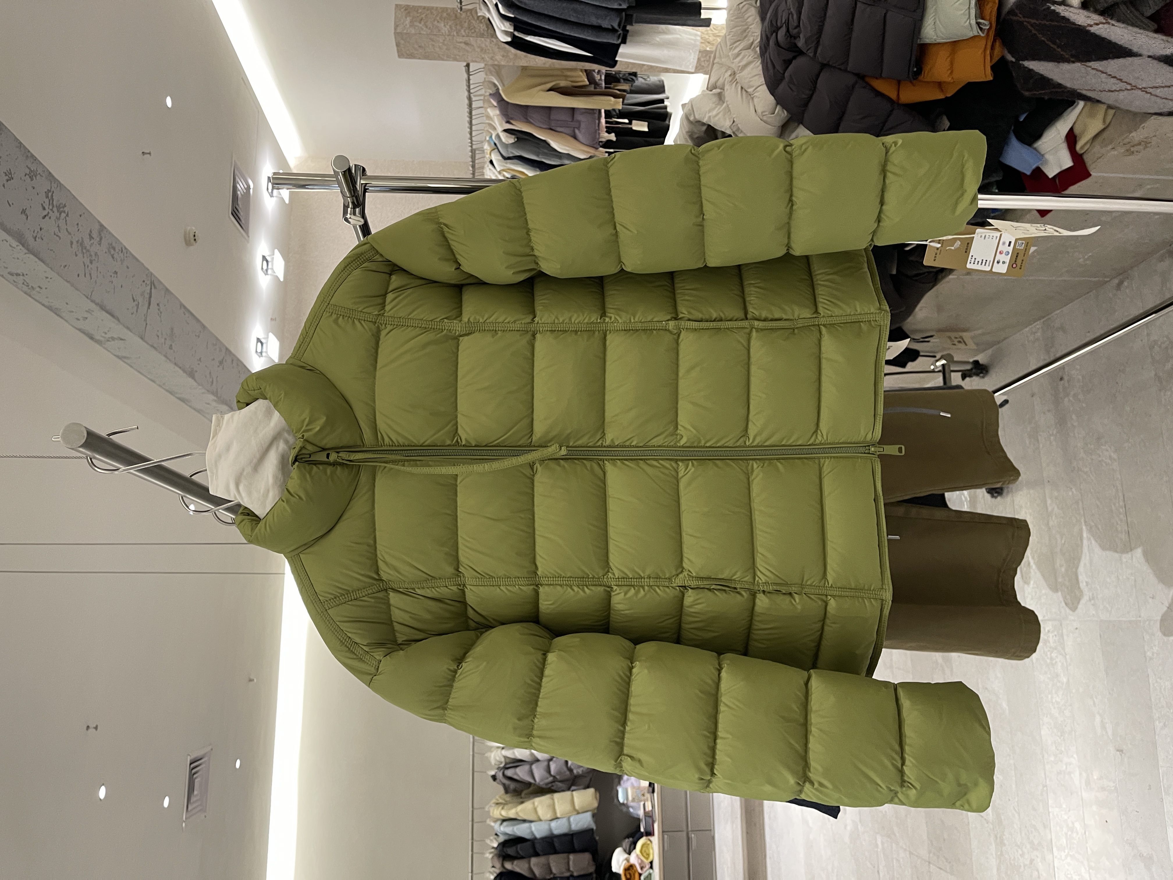 (匈牙利进口)韩系简约排骨羽绒服女冬装泡芙小方块90白鸭绒短外套