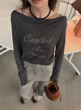 韩系时髦一字肩长袖字母印花T恤女2026新款小众设计感露肩上衣