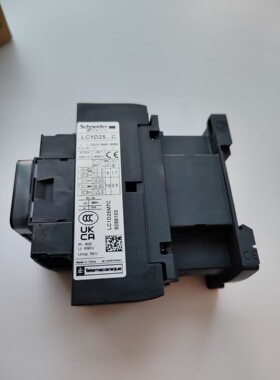 SCHNEIDER施耐德 低压接触器 LC1D25M7C