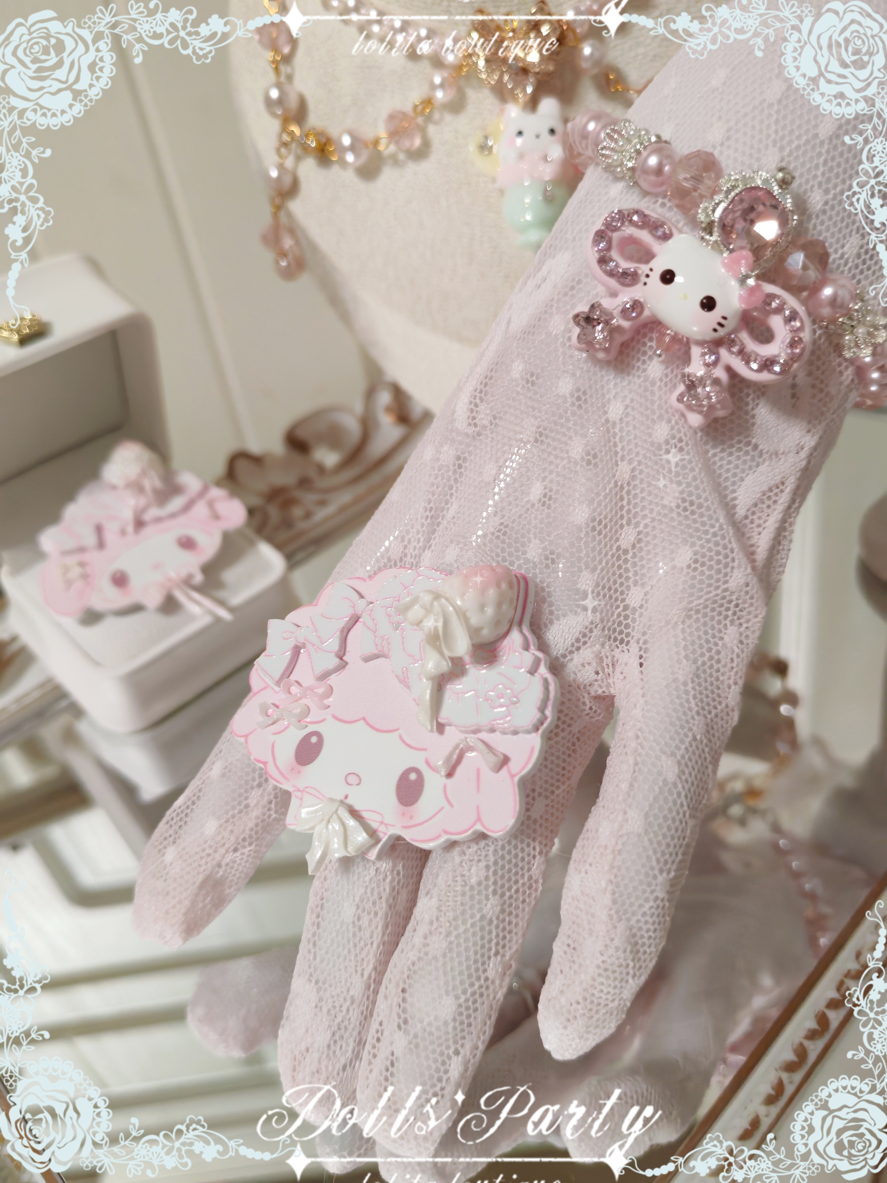 Lolita原创独家三丽鸥美乐蒂必爱诺白草莓蝴蝶结手作戒指