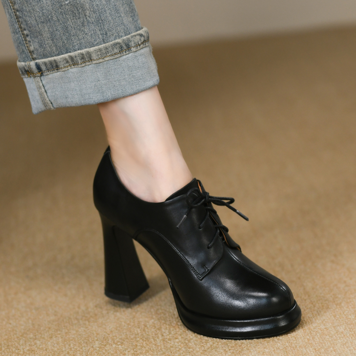 2025年秋季新款头层牛皮粗跟超高跟厚底复古圆头系带深口单鞋女