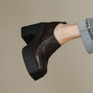 真皮一脚蹬防水台圆头高跟鞋 款 女11cm 女粗跟秋季 棕色深口厚底单鞋