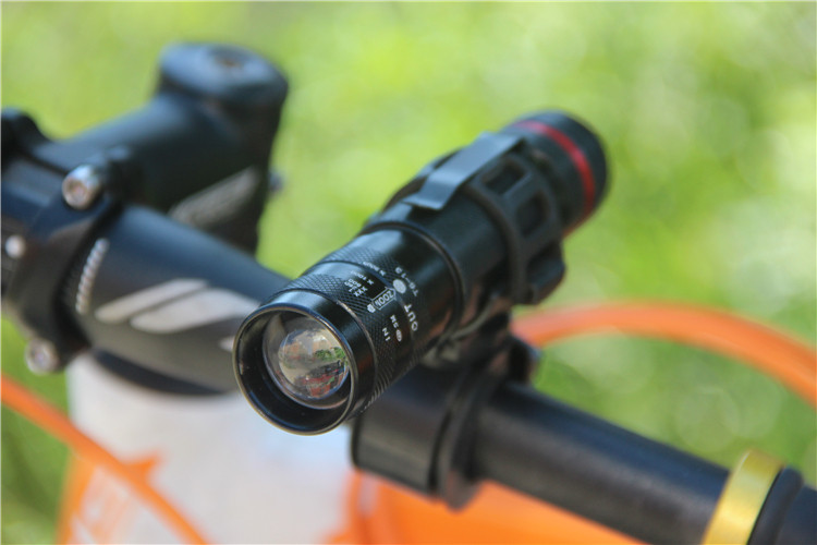 Eclairage pour vélo - phare - Ref 2399936 Image 4