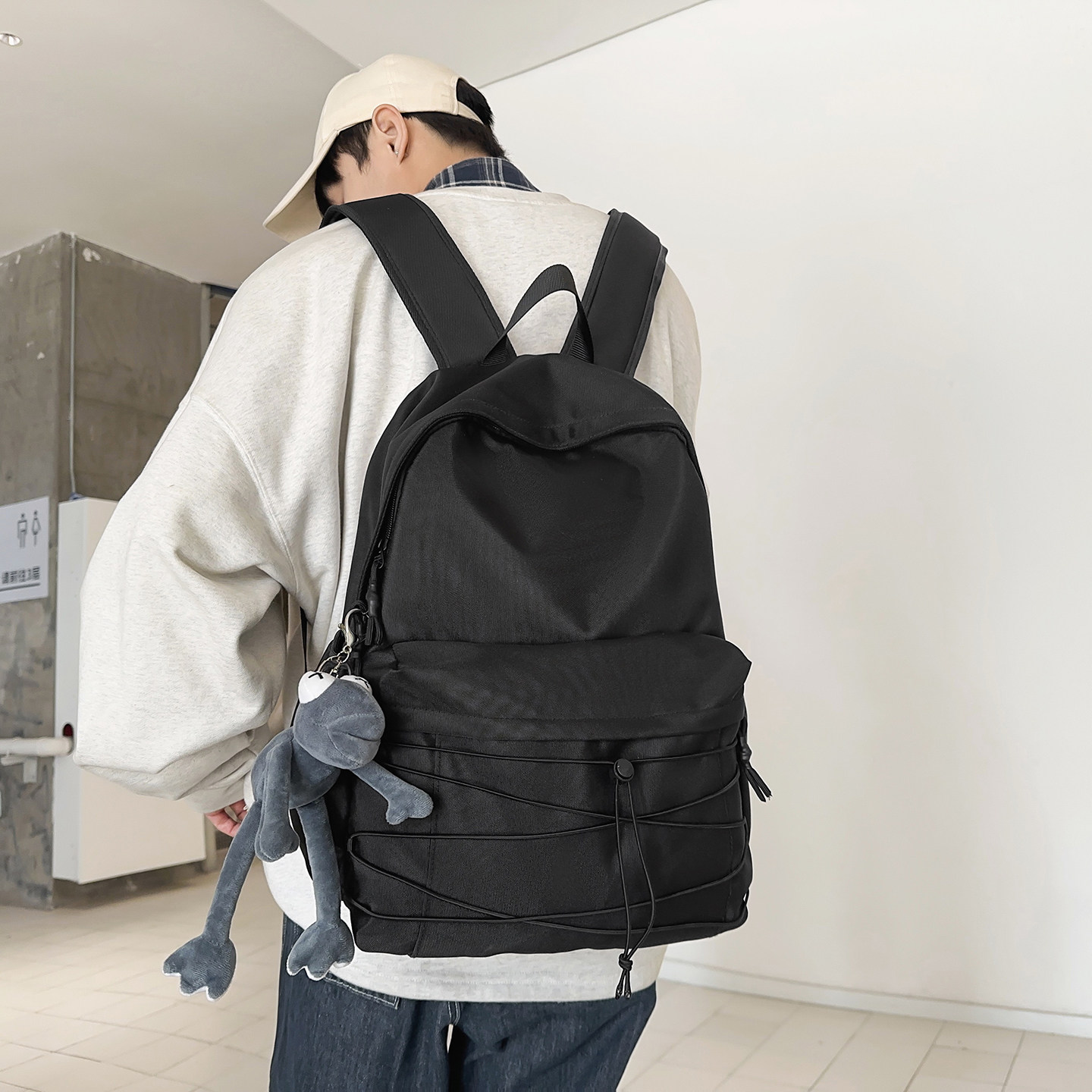 简约风双肩包男女大学生书包大容量轻便日常背包电脑插袋校园书包