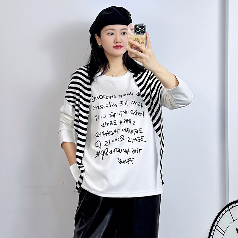 大码女装秋季字母绣花打底衫卫衣