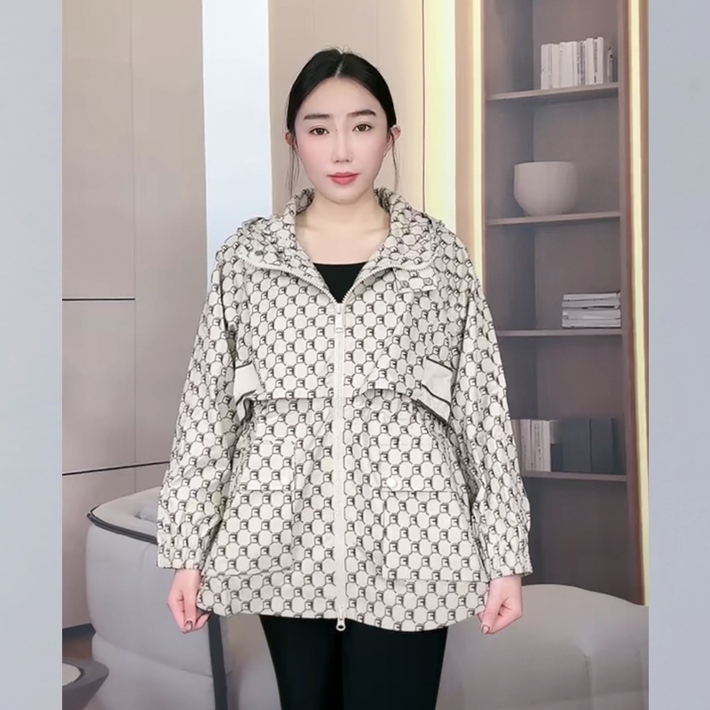 金影奇春季新款连帽风衣外套