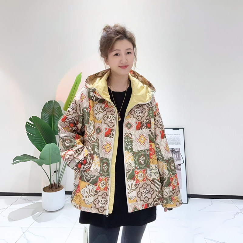 金影奇秋季新款花色连帽短外套女风衣大码女装减龄显瘦上衣85126