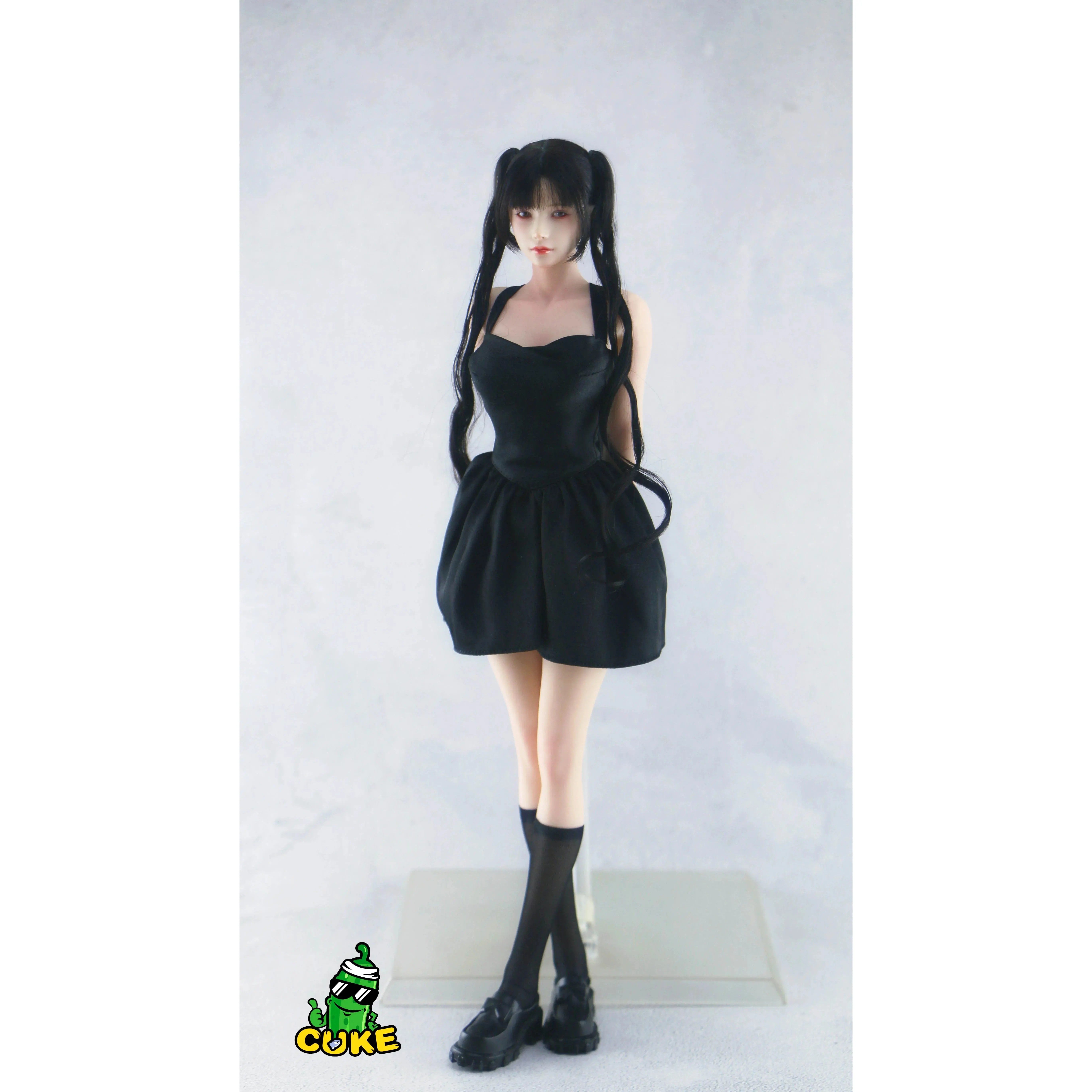 预售 CUKE 缎面小黑裙礼服裙 1/6女兵人 挂脖收腰连衣裙