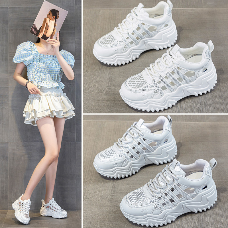 水钻镂空网纱透气小白鞋轻便时尚