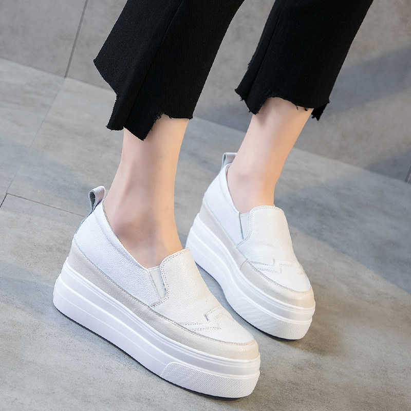 内增高真皮小白鞋女春秋百搭松糕网红懒人鞋厚底坡跟一脚蹬乐福鞋