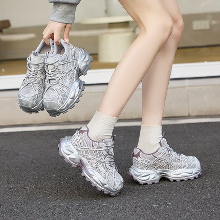 厚底超火老爹鞋女2026春新款时尚炸街轻便百搭增高7cm运动休闲鞋