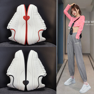 真皮爱心小白鞋女鞋厚底秋季新款百搭轻便时尚休闲板鞋增高运动鞋