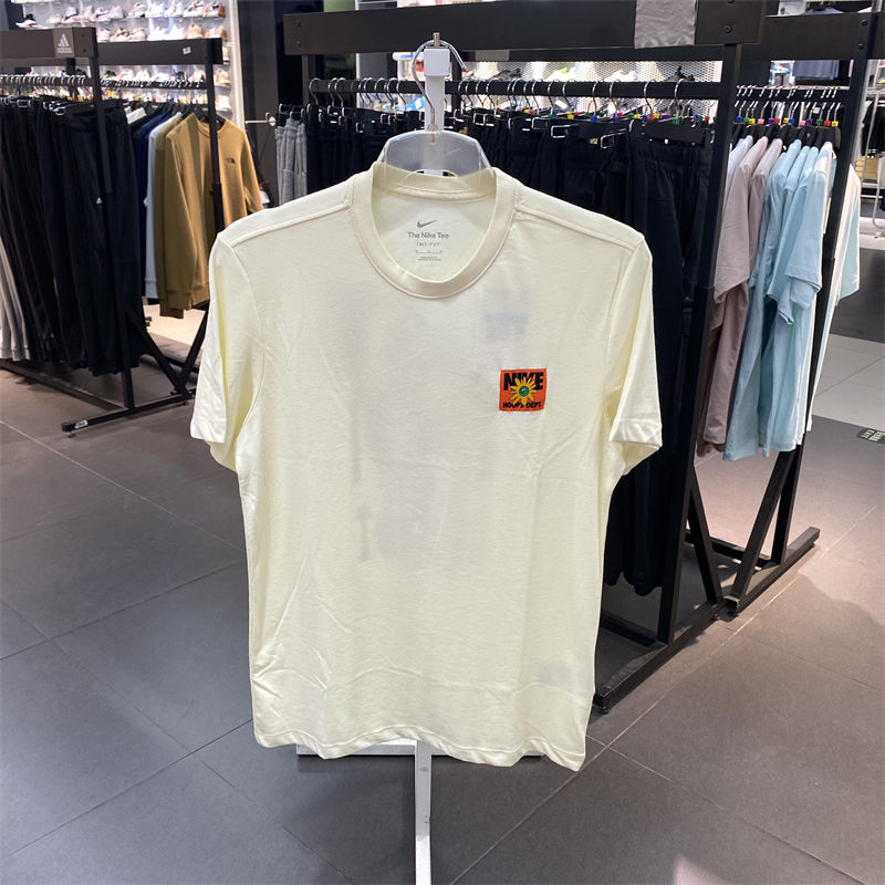 Nike/耐克休闲运动圆领短袖T恤