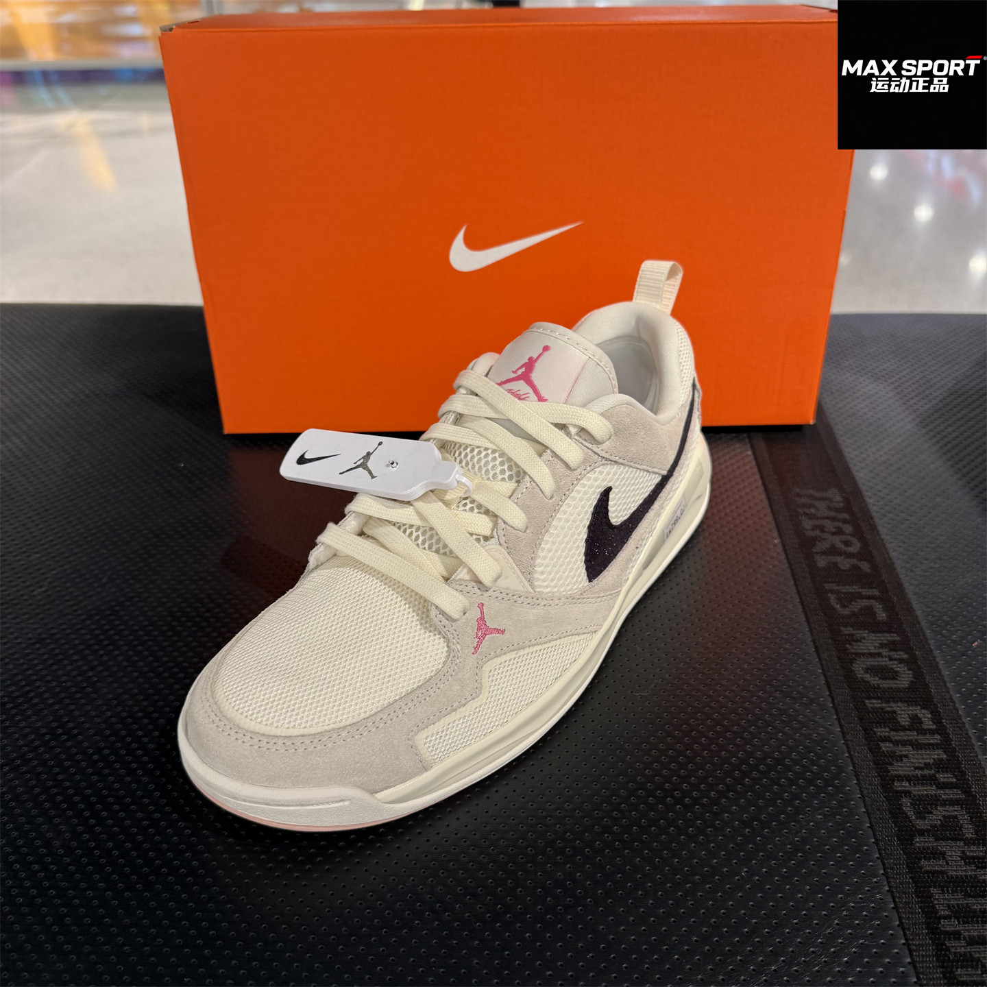 NIKE耐克男子休闲板鞋JORDAN26春夏新款透气篮球运动鞋HJ6777-201