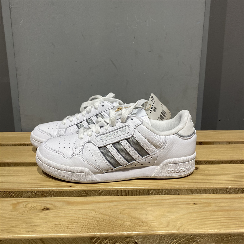 休闲板鞋Adidas/阿迪达斯板鞋