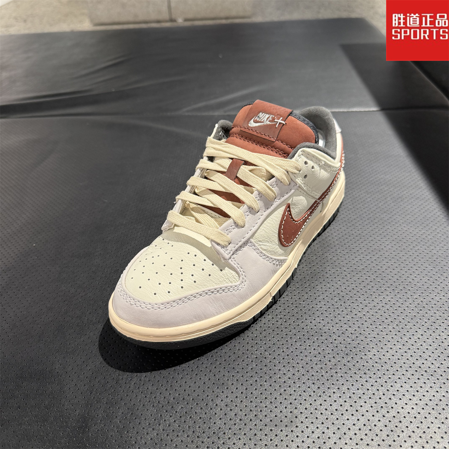 NIKE耐克男子滑板鞋DUNK LOW25秋冬新款轻便运动休闲鞋IM6670