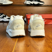 Nike 百搭休闲运动鞋 耐克新款 正品 女经典 缓震透气时尚 FN0784 104