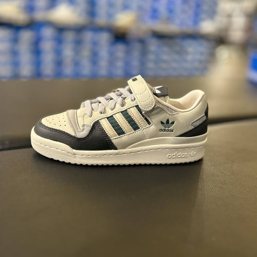 Adidas/阿迪达斯男女休闲滑板鞋