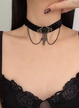 哥特风复古十字架玫瑰花锁骨颈链
