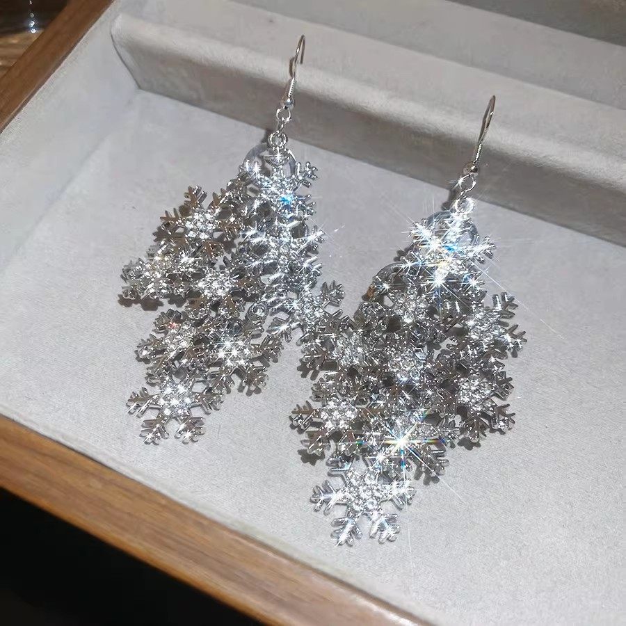 轻奢闪耀镶钻雪花流苏耳环耳钩女夸张高级感气质氛围感礼服耳饰,饰品/流行首饰/时尚饰品新,耳环,淘宝优惠券,粉丝福利购,淘宝优惠卷
