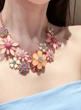 轻奢夸张粉彩色水晶花朵项链女