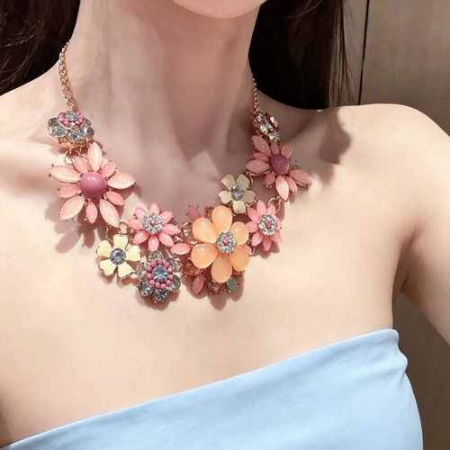 轻奢夸张粉彩色水晶花朵项链女